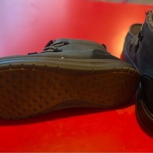 hey dude women’s boot, size 8, black